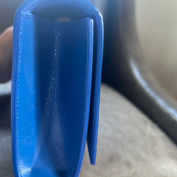 Saint Laurent Blue Leather Clutch with Gold Hardware - Picture 7 of 11